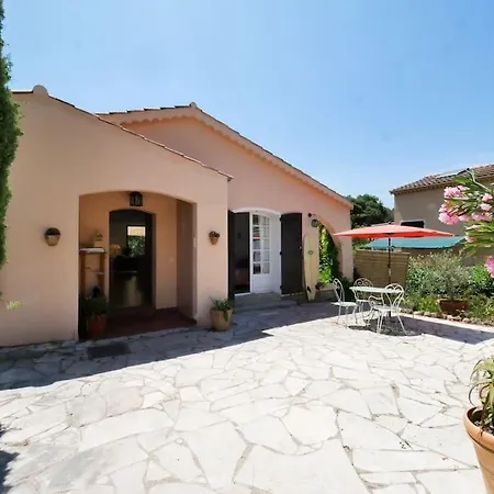 Maison, Ideal Vacances Proche De La Mer. * Saint-Raphael (Var)